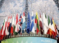 саммит ес завершился объявлением о расширении союза до 27 стран